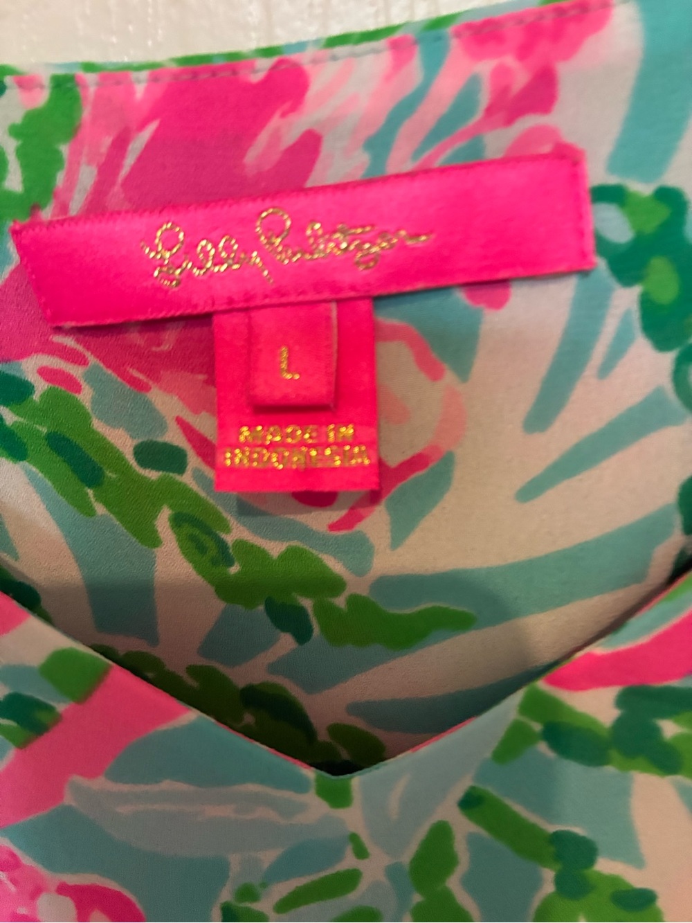 Lilly Pulitzer, Size L Bright Pink & Aqua Tropical Floral Cami - Picture 3 of 3